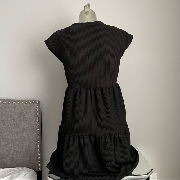 Caution to the Wind Women’s Dress - Picture 5 of 6